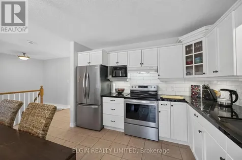 34 Pear Tree Avenue St. Thomas ON N5R 0B5