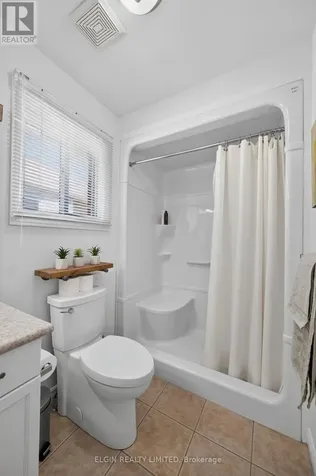 34 Pear Tree Avenue St. Thomas ON N5R 0B5