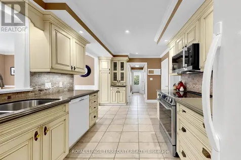 717 Westwood Drive Cobourg ON K9A 4N3
