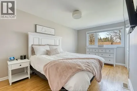 326 Centre Street Essex ON N8M 1R4