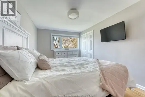 326 Centre Street Essex ON N8M 1R4