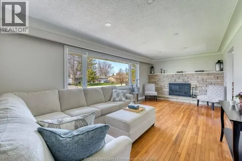326 Centre Street Essex ON N8M 1R4