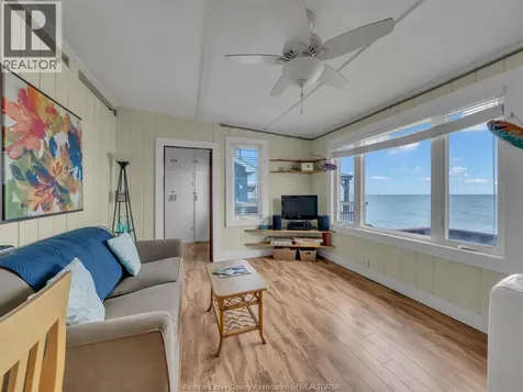 1006 Point Pelee Drive Leamington ON N8H 3V4