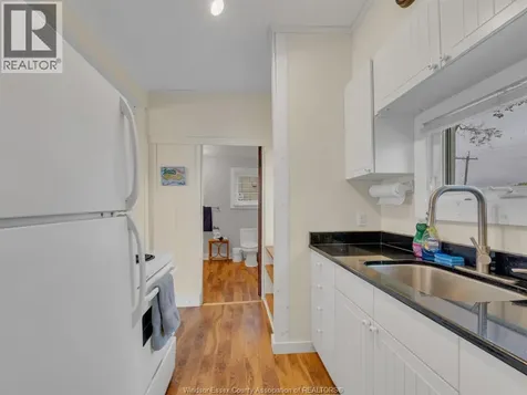 1006 Point Pelee Drive Leamington ON N8H 3V4