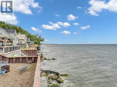 1006 Point Pelee Drive Leamington ON N8H 3V4