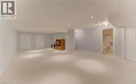 74 Autumn Ridge Trail Kitchener ON N2P 2M5