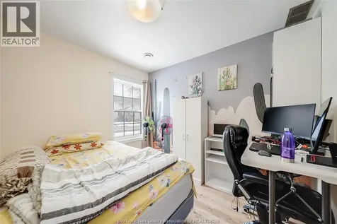 3567 King Street Windsor ON N9C 1P4