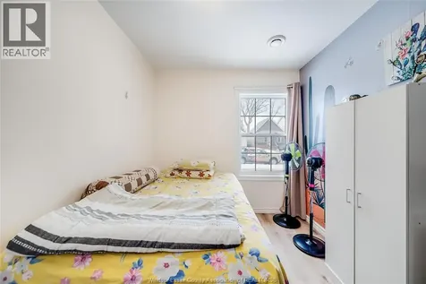 3567 King Street Windsor ON N9C 1P4