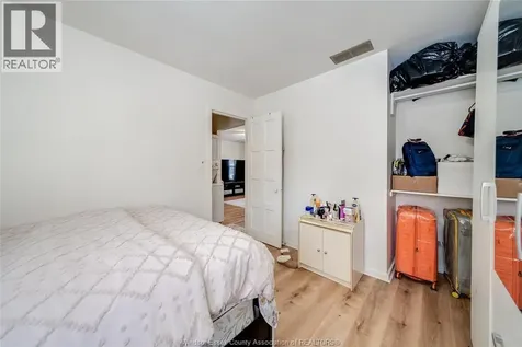 3567 King Street Windsor ON N9C 1P4