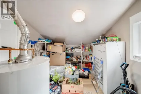 3567 King Street Windsor ON N9C 1P4