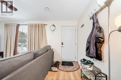 3567 King Street Windsor ON N9C 1P4