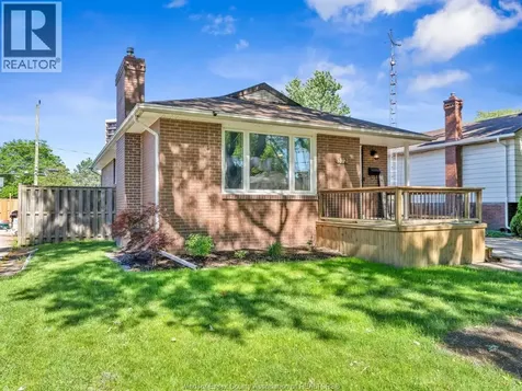 372 Carling Crescent Windsor ON N8S 3X8