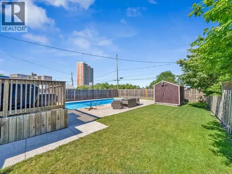 372 Carling Crescent Windsor ON N8S 3X8
