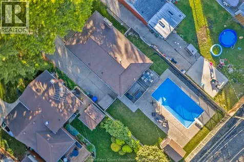 372 Carling Crescent Windsor ON N8S 3X8