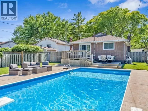 372 Carling Crescent Windsor ON N8S 3X8
