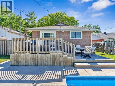 372 Carling Crescent Windsor ON N8S 3X8