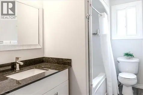 219 Athenia Drive Stoney Creek ON L8J 1T6