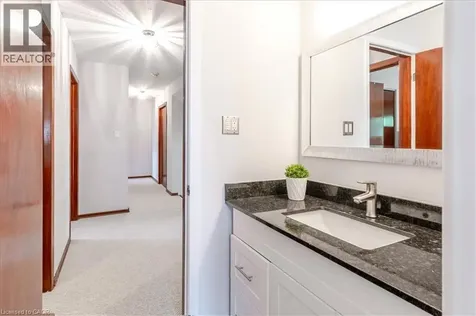 219 Athenia Drive Stoney Creek ON L8J 1T6