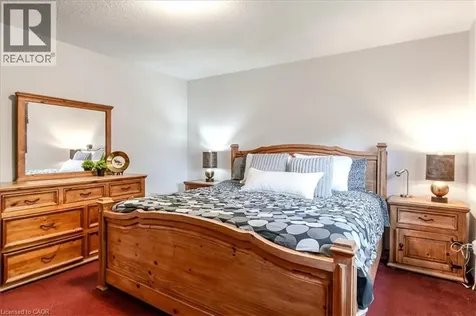219 Athenia Drive Stoney Creek ON L8J 1T6