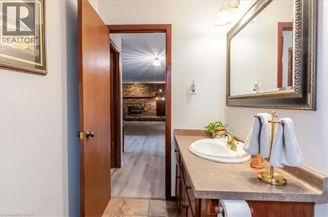 219 Athenia Drive Stoney Creek ON L8J 1T6