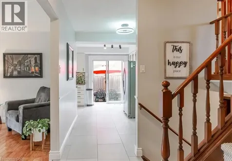 219 Athenia Drive Stoney Creek ON L8J 1T6