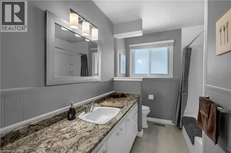 99 Fife Street East Caledonia ON N3W 1E7