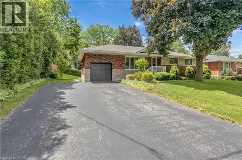 99 Fife Street East Caledonia ON N3W 1E7
