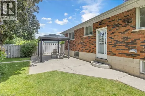 99 Fife Street East Caledonia ON N3W 1E7