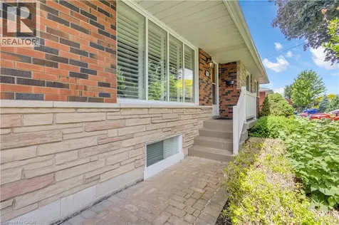 99 Fife Street East Caledonia ON N3W 1E7