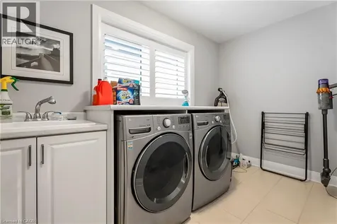 626 Wild Rye Street Waterloo ON N2V 0E3