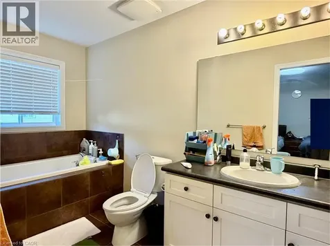 139 Coopershawk Street Kitchener ON N2K 4J3