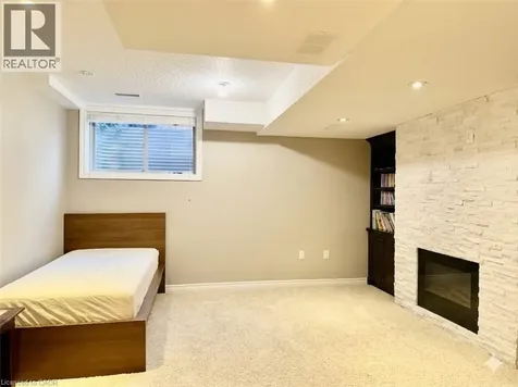 139 Coopershawk Street Kitchener ON N2K 4J3