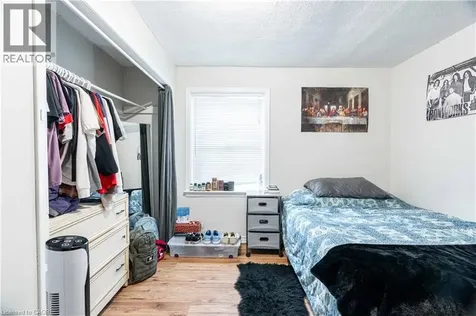1519 Howland Avenue London ON N5V 1W8