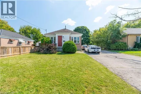 1519 Howland Avenue London ON N5V 1W8