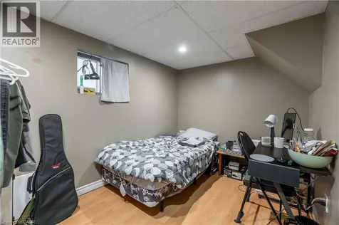 1519 Howland Avenue London ON N5V 1W8