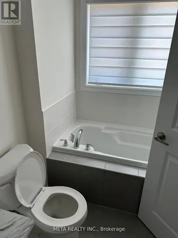34 Durham Avenue Barrie ON L9S 2Z8