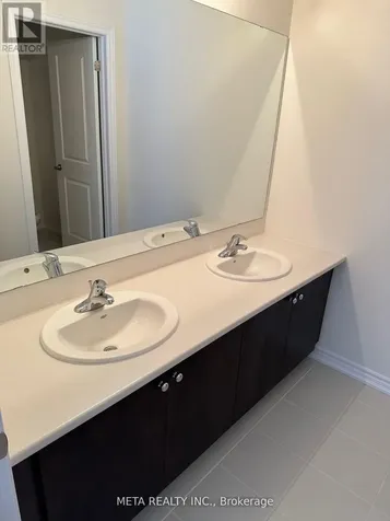 34 Durham Avenue Barrie ON L9S 2Z8