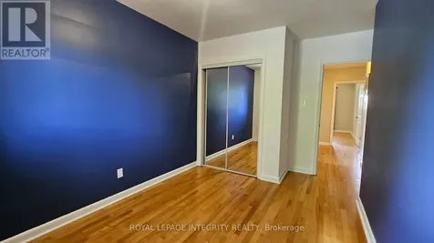1764 Gage Crescent Ottawa ON K2C 0Z9