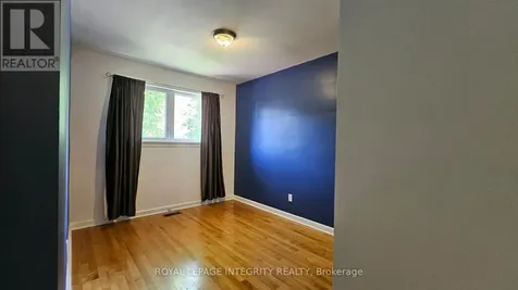 1764 Gage Crescent Ottawa ON K2C 0Z9