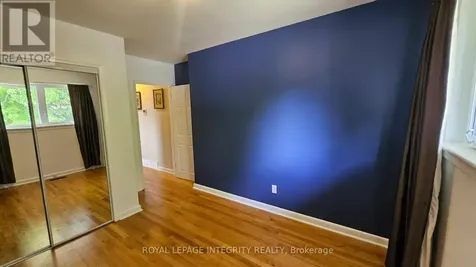 1764 Gage Crescent Ottawa ON K2C 0Z9