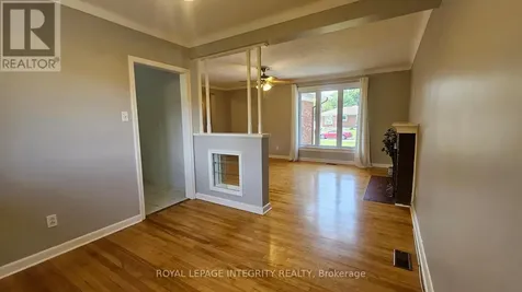 1764 Gage Crescent Ottawa ON K2C 0Z9