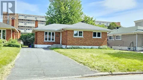 1764 Gage Crescent Ottawa ON K2C 0Z9
