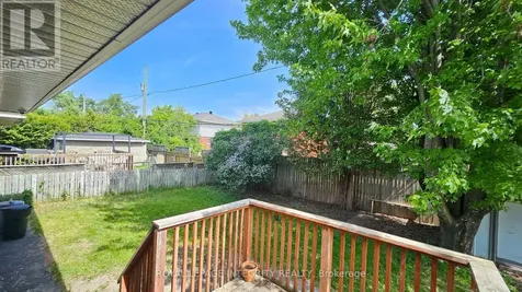 1764 Gage Crescent Ottawa ON K2C 0Z9