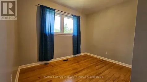 1764 Gage Crescent Ottawa ON K2C 0Z9