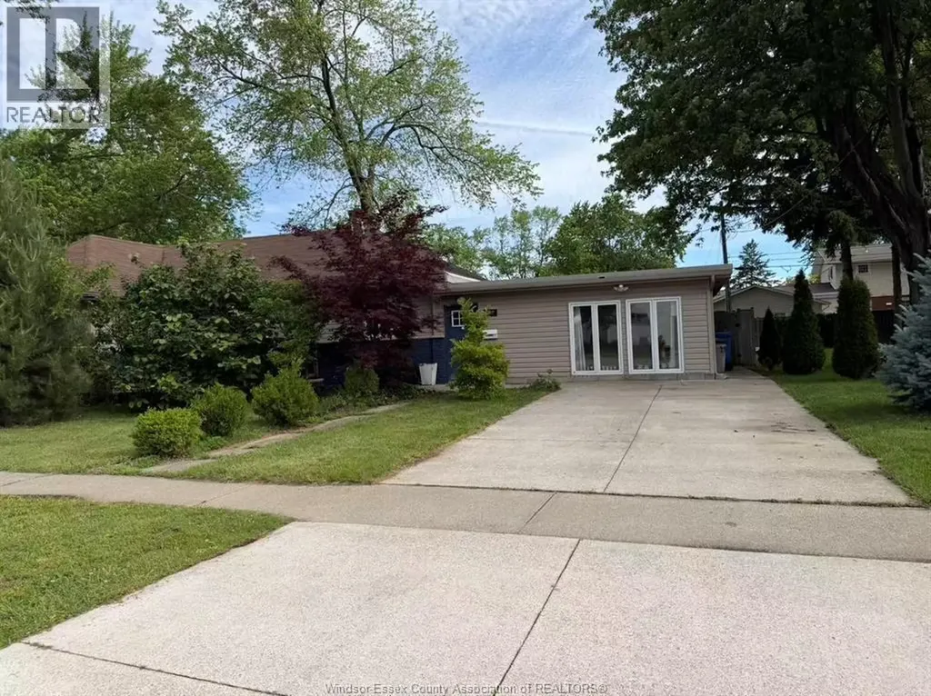 307 Sacred Heart Drive Lasalle ON N9J 1T1