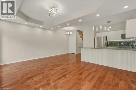 144 Benziger Lane Stoney Creek ON L8E 6G6