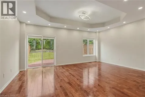 144 Benziger Lane Stoney Creek ON L8E 6G6