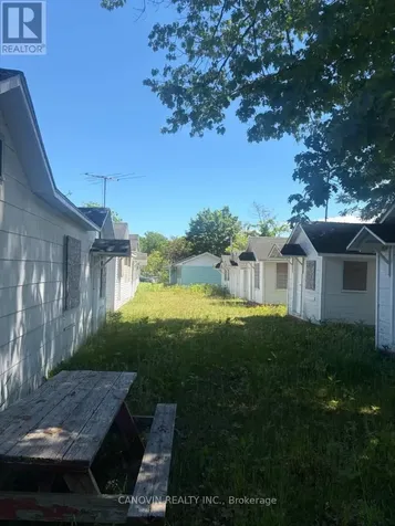 273 Mosley Street Wasaga Beach ON L9Z 2K1