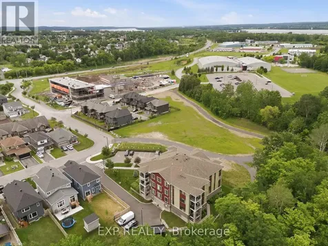 700 Du Rivage Street Clarence-rockland ON K4K 1K4