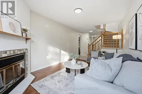 25 Robarts Crescent Ottawa ON K2L 3Z4